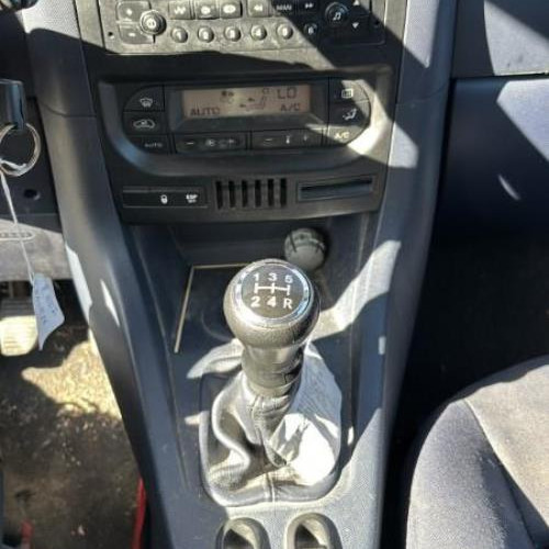 Vehicule-PEUGEOT-1007-2005-eef1d36294033a6acd7afdd99a92d7e95f387434d520f94a0aeb5ebd89fb081f_mtn.jpg