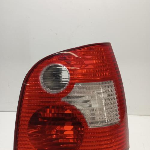 84825820-f38337b5-bd7a-4d05-9d6d-05ca62389631-Piece-Feu-arriere-principal-droit-feux-6Q6945096G-VOLKSWAGEN-POLO-4-PHASE-1-29b120acd1871580775beddcc96e5ece88cbb223c19f8d9d635448a976697232_m.jpg