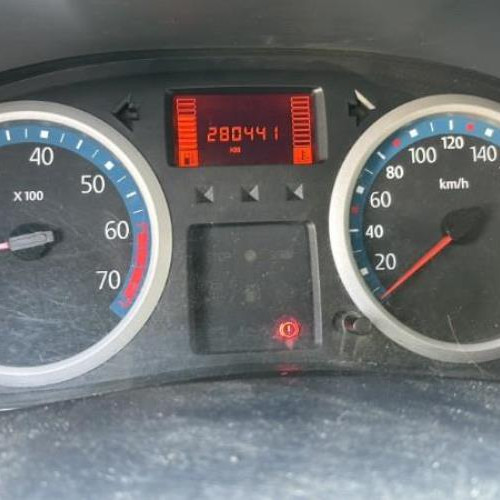 Vehicule-RENAULT-CLIO-2-PHASE-2-2005-f5daddfcc622a196a3824b3d423e962abef51f2bb06a222d56cf8ea8c9b43d8d_mtn.jpg