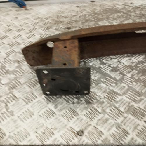 85045595-a6b81b23-19b0-4065-964e-196a6329073c-Piece-Renfort-pare-choc-arriere-traverse-7203T7-PEUGEOT-307-PHASE-1-BREAK-218592a377e848ae076951e1bfb2370061a46ab7d22945ac8eb33fea861070ea_m.jpg
