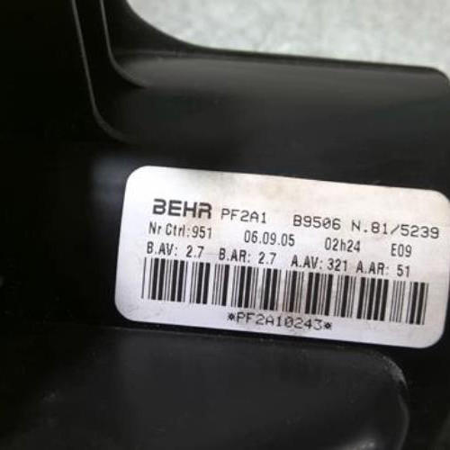 85047228-5063c58d-e31d-43cd-8217-8413fcafd0d2-Piece-85047228-Ventilateur-chauffage-6441K0-PEUGEOT-307-PHASE-1-BREAK-20-HDI-8V-TURBO-f163a33998f7e26d618a12313d615b33bf172ebfd117e1bb854db43e641add4d_m.jpg