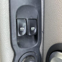 Vehicule-RENAULT-MODUS-PHASE-1-2006-7080fc3cae3e7369f7ed69811fb54177e9b459ed0f33a9c7d0bfa45d3a3e3566_mtn.jpg
