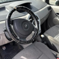 Vehicule-RENAULT-MODUS-PHASE-1-2006-6f0db111bc1bf27d6597e6eb42aebc98fd5b75bee91074dee04282fb957c6c33_mtn.jpg