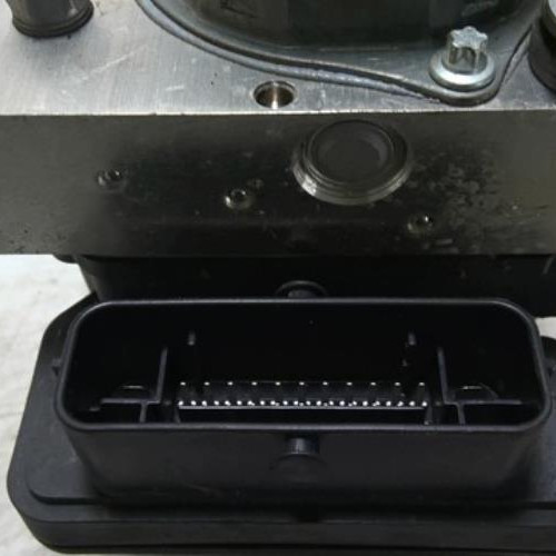 85733394-0bd3f19a-1fbe-45c1-b811-c3fc062eff39-Piece-85733394-Bloc-ABS-476601203R-RENAULT-CAPTUR-1-PHASE-1-15-DCI-8V-TURBO-4ea0bba7ceb9b081608b13578b6c2c927f82ab40b49bdf072c09de7981941928_m.jpg