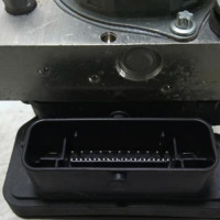 85733394-0bd3f19a-1fbe-45c1-b811-c3fc062eff39-Piece-85733394-Bloc-ABS-476601203R-RENAULT-CAPTUR-1-PHASE-1-15-DCI-8V-TURBO-4ea0bba7ceb9b081608b13578b6c2c927f82ab40b49bdf072c09de7981941928_m.jpg