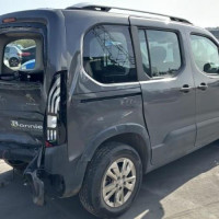 Vehicule-PEUGEOT-RIFTER-2019-1bfcd5770c165166e6e34fb7b4c3768b57f7ebdb508a8b5e142ac1a359e24e83_mtn.jpg