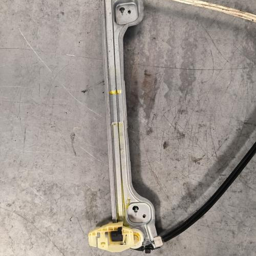 86138029-26e09f90-e3c4-438b-93a0-937a3f72f74a-Piece-Leve-vitre-electrique-avant-droit-9222Q8-PEUGEOT-1007-082d5d90333793f505654432c8d26eddfd9b65c886cbbabfab9a91d69488d0a5_m.jpg