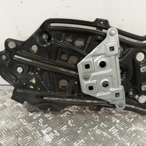 86209426-8e833d9a-aae5-4a03-a43f-7931e285be10-Piece-Moteur-leve-vitre-arriere-droit-8P7959812-AUDI-A3-2-CABRIO-PHASE-2-079a77cb0bae16f7ebe9dc4088ae5b2cf5c453d1d6accdf942f88a0972524935_m.jpg