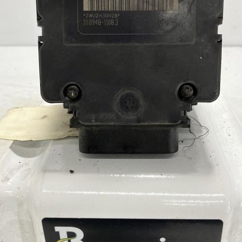 86833509-aeb1be14-d235-4d92-9186-bf1535d76e1d-Piece-Bloc-ABS-freins-anti-blocage-454143-PEUGEOT-206-PHASE-1-BREAK-de80f3fd8fe22ed0ea0aaa92027791b1cc4efab1443523a4241e314b0c01d2fb_m.jpg