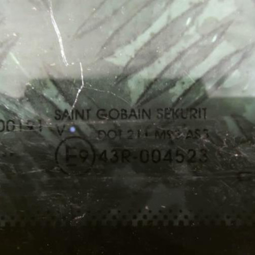 87055557-e8a6d5e9-a214-4882-9e22-7d2a217180a2-Piece-87055557-Custode-arriere-droit-9676908780-CITROEN-C4-GRAND-PICASSO-2-PHASE-1-20-BLUE-HDI-16V-TUR-56c8a55d2608f20ca9887f4fc84b62247e45bb53a545e426298250747a576409_m.jpg