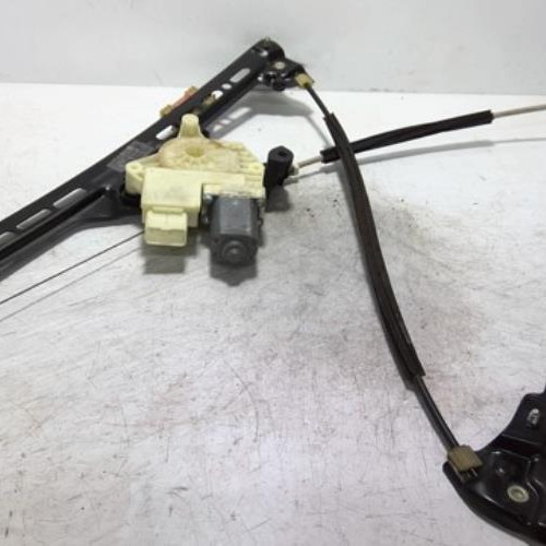 87056249-df4f7c12-83a1-404a-a009-ff54022615e4-Piece-87056249-Leve-vitre-electrique-avant-droit-9826076280-CITROEN-C4-GRAND-PICASSO-2-PHASE-1-20-BLUE-HDI-16V-TUR-1720ee83bc2b2a56eaefaad672d7d8d71f575b321201a152e1b06a2283f6c791_m.jpg
