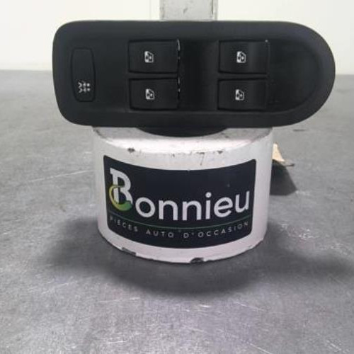 Interrupteur de leve vitre avant gauche