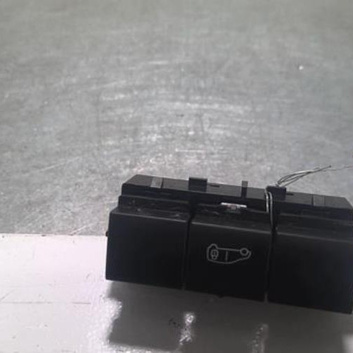 87740037-9621d53a-3a8c-455b-a9ed-9485b31704cd-Piece-87740037-Bouton-Interrupteur-98088536ZD-PEUGEOT-EXPERT-4-20-BLUE-HDI-16V-TURBO-079e189ccdf96c1117a954b31bdb9f7cdec9295e080ce80c7f63d72893a2d14d_m.jpg