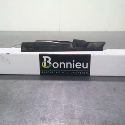 Arret de porte arriere droit