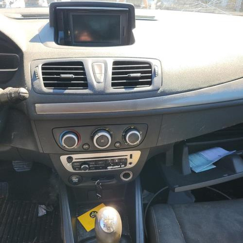 Vehicule-RENAULT-MEGANE-3-PHASE-1-2012-5ab2cc0ab09c72ba619d72f8b162f16ef8d5e4a16dcad1b6fda3fbf49e6007c7_mtn.jpg