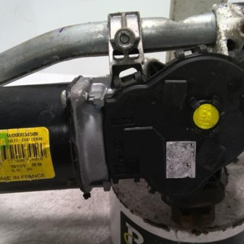 88868477-60e15743-f33f-4b93-8b8e-2d70570f2a43-Piece-88868477-Moteur-essuie-glace-avant-288159333R-DACIA-SANDERO-2-PHASE-2-10i-12V-SCE-75-85db32d097657e9f4a2b9c7aabd31547113e3c1e8e128318ffb8f8a7b515ccaa_m.jpg