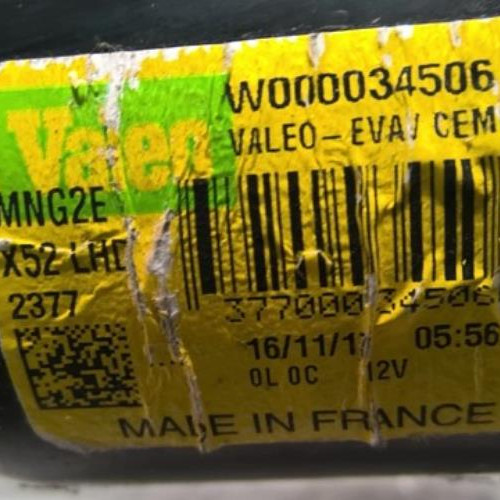 88868477-20657b2d-935c-4998-b247-e92a37584e20-Piece-88868477-Moteur-essuie-glace-avant-288159333R-DACIA-SANDERO-2-PHASE-2-10i-12V-SCE-75-d3ff793c883e0bf07b74b6f4edfb32a70e9c60a12150456b14bda364a05eeca3_m.jpg