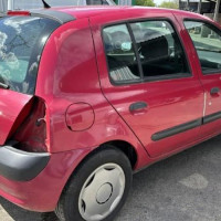 Vehicule-RENAULT-CLIO-2-PHASE-2-2001-475fea914df04ca5cc5e9811ee4892254c4d5cf9aa17fa0161ae9e3de6b66a54_mtn.jpg