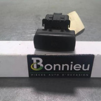 89410098-d786ff7e-78f1-45c7-b5b6-63d1f8e03987-Piece-89410098-Poignee-electrique-frein-a-main-CITROEN-C4-PICASSO-1-16-HDI-8V-TURBO-2e62d92b413c611563c650d37e2d7cfb37a1ead1678abe2fcc6208f8a8882cc9_m.jpg