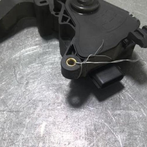 89515401-ef6a8448-1b79-499f-9238-ffefdae192a4-Piece-89515401-Potentiometre-de-pedale-de-gaz-daccelerateur-RENAULT-MEGANE-4-PHASE-1-15-BLUE-DCI-8V-TURBO-3b46195efee15cedc18752853e2dedc94b5ddbc7dffc5bb57ad10b30cdf4b814_m.jpg