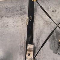 89579156-5053068f-68d5-4cc7-8f73-93d8be0a5a3c-Piece-Leve-vitre-electrique-avant-gauche-5F4837461D-SEAT-86d83bbb592157e77053595c99a3eba52cd0fd0d6e2b5dcb24180de7ee49445b_m.jpg