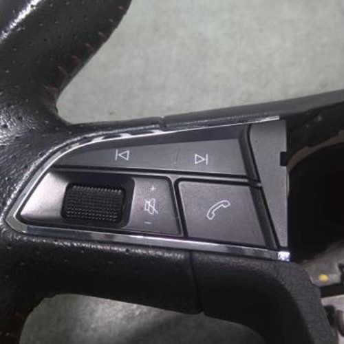 89579170-1ea03402-bc23-4b41-811c-0c90bff89a91-Piece-89579170-Volant-5F0419091RVI7-SEAT-LEON-3-PHASE-1-20-TDI-16V-TURBO-22a3542f2b3a2bb919e2d2b6c06e5fa1715fec8a62f1b305183813d2d30cf715_m.jpg