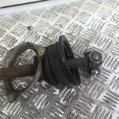 89638616-dfeb8464-1bca-449a-bb3f-49f7233a5941-Piece-89638616-Cardan-gauche-8200613824-RENAULT-CLIO-2-PHASE-2-15-DCI-8V-TURBO-829824d5f413336b9ff7e7b2c00642bfa573b3f70652b71dd3e9fb500e4e01d0_m.jpg