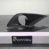 89644751-6ce5ae33-cb5c-4192-8a29-ba3ba1075c69-Piece-89644751-Enjoliveur-anti-brouillard-9688085477-PEUGEOT-207-PHASE-2-14-HDI-8V-TURBO-9b990abfcf391d1db5962c75643bdce7f21540dbdd315b85fef75af96a88761d_m.jpg