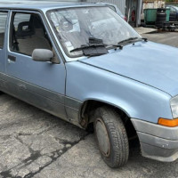 Vehicule-RENAULT-SUPER%25205-1990-a20a5202d1e75958f98ffc288943a70102fad5b23bc8e0ce708020c147eb404a_m.jpg