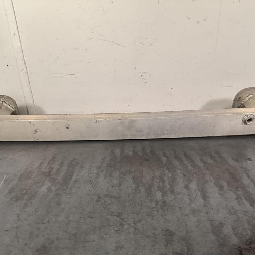 Renfort pare choc arriere (traverse)