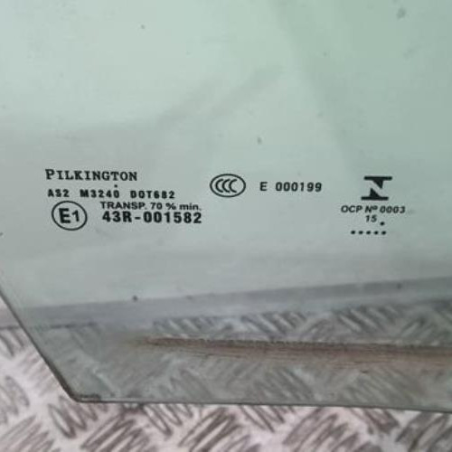 89708648-9eca3d8d-4901-40bd-a17c-5c964e94ae6d-Piece-89708648-Vitre-avant-droit-9807402780-CITROEN-C4-2-PHASE-2-16-BLUE-HDI-8V-TURBO-aeb2e211d489bb60c27745d5237664ce783b97002ddf23b8867fbd5b2646855e_m.jpg
