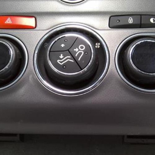 89709719-32374a3c-a4e8-4720-b52c-fbb17e95ef12-Piece-89709719-Commande-chauffage-00006452V9-CITROEN-C4-2-PHASE-2-16-BLUE-HDI-8V-TURBO-16485817e41ef8b73694dd747e9b823fa19f79495871b7922f3017c3fe825489_m.jpg