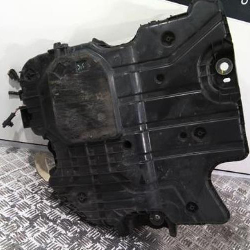 89709911-460a3cfc-dded-43a4-8fae-168c5ad72546-Piece-89709911-Reservoir-AdBlue-1682619280-CITROEN-C4-2-PHASE-2-16-BLUE-HDI-8V-TURBO-203660d5f012824d9f023e57c0ac7373e33b0c1a543a2dae1f8fcbfcebf92790_m.jpg