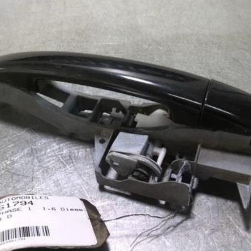 89861794-428e707a-73b9-48c5-9bba-07f56683b0d4-Piece-89861794-Poignee-porte-arriere-droit-9101KH-PEUGEOT-3008-1-PHASE-1-16-HDI-16V-TURBO-7d6d553b3ceed1d22d121b65508a331b5d394401fb06aff133ff28a1c81c6980_m.jpg