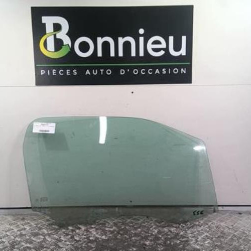 89867534-eb864125-b297-4760-8fa8-3c09e8654ba6-Piece-89867534-Vitre-avant-droit-9806027280-CITROEN-DS3-PHASE-1-16-THP-16V-TURBO-f45f2eda413ed0bf126d2bf1cababd8978a8beabdb8e83df1833a134e26069a6_m.jpg