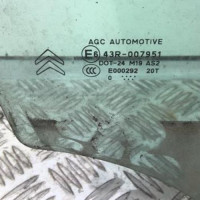 89867534-6b372be9-afd3-4758-b6f3-f0cd996088b8-Piece-89867534-Vitre-avant-droit-9806027280-CITROEN-DS3-PHASE-1-16-THP-16V-TURBO-46a51ec167d58f142c7533228f2763745a230a23ce5957f672363d921b637a1c_m.jpg