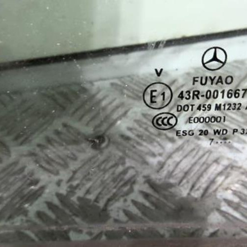 89932807-e2b88305-5f61-46ec-896e-5867f02d9729-Piece-89932807-Vitre-arriere-droit-1567350410-MERCEDES-CLASSE-GLA-156-PHASE-1-200-22-CDI-16V-TURBO-4-4936a2d1b22790da11318a213df42aeb38579e6e81c3103c6f2fc2cddd6e5fbe_m.jpg