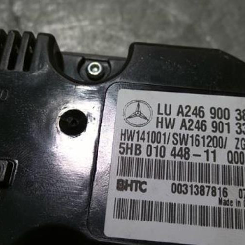 89935558-c4bb1ee3-cfc8-4f94-9316-2728eab1e0ce-Piece-89935558-Commande-chauffage-2469003816-MERCEDES-CLASSE-GLA-156-PHASE-1-200-22-CDI-16V-TURBO-4-811e593f1323fec814455977e7aeb853920adde67ccea749be5f202a541aeed5_m.jpg
