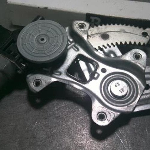 90024170-4e7950bb-4c91-47a7-a9a7-470ec2601e09-Piece-90024170-Leve-vitre-electrique-arriere-droit-1607716280-CITROEN-C4-AIRCROSS-16-HDI-8V-TURBO-4X4-b295cab1ec6cc9800c2cea3e9127d410cb603b0eea19da6e151f55220b9cd05d_m.jpg