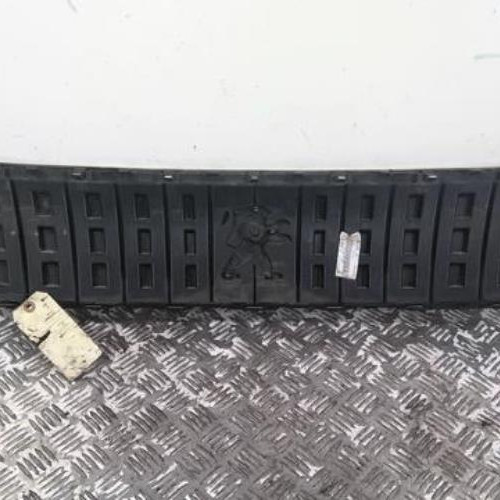 90346041-6bc8536a-8110-4956-baa0-e5a38f7de459-Piece-90346041-Calandre-981171047-PEUGEOT-EXPERT-4-20-BLUE-HDI-16V-TURBO-119bc6b7cc11bb68f1bc66f347c883165999a24b4d502a4dff2fcf8dfa978fd5_m.jpg
