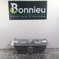 90457635-80bbdbd3-12ae-4d57-92c5-b7d9ba1862a9-Piece-90457635-Calandre-735507397-FIAT-IDEA-PHASE-2-13-JTD-16V-TURBO-MULTIJET-0faebcb28b5ef3d38025a3e48ede0e3505d2ab554d912cb90f83ca1c00acf293_m.jpg