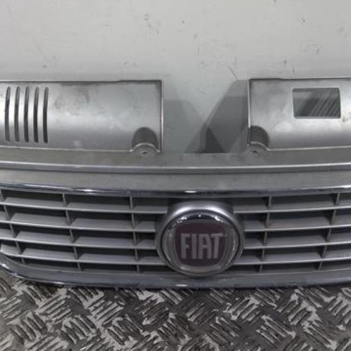 90457635-f7dc14b3-7d6b-4a44-94df-58a99afcad38-Piece-90457635-Calandre-735507397-FIAT-IDEA-PHASE-2-13-JTD-16V-TURBO-MULTIJET-c6c319e41ff629fe08928fcb02ec1daba4be4304fc13c17eecc0836d03914ebb_m.jpg