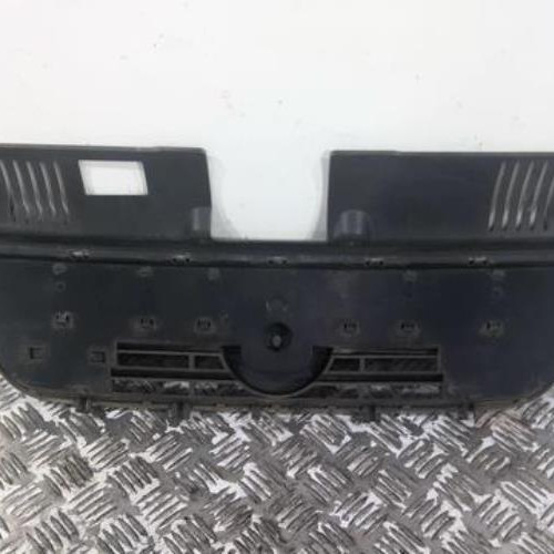 90457635-76b60c31-0347-4665-aa10-32885b690efa-Piece-90457635-Calandre-735507397-FIAT-IDEA-PHASE-2-13-JTD-16V-TURBO-MULTIJET-028bab67dc654e937cc37b00776d6a1cfade141b4214f77e6d77c397ad7ff753_m.jpg