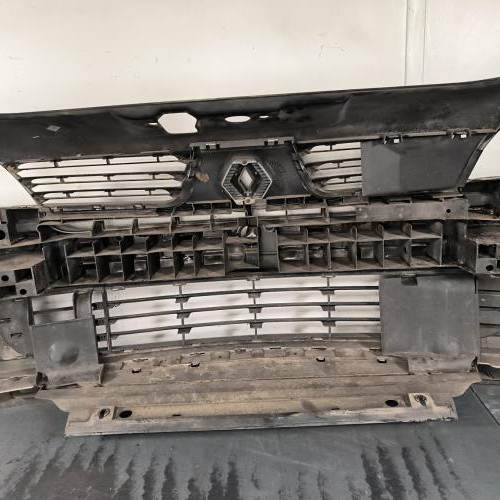 90462786-eeda59bc-f10b-4025-8541-835df49db5bd-Piece-Pare-choc-avant-7701475526-RENAULT-CLIO-2-PHASE-2-7ad22f1716837d75e34528928d0054def16345fe2ac98c016c568af6011ff4fd_m.jpg