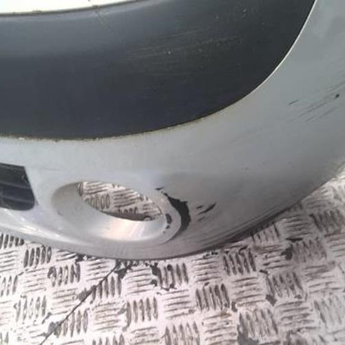 90462786-7c93bcd1-701d-4474-9e9a-e063a9e835e0-Piece-90462786-Pare-choc-avant-7701475526-RENAULT-CLIO-2-PHASE-2-12i-16V-eb678b2447e51bca7253b1ba6995966c7d0db31caab4056705744501e7435baf_m.jpg