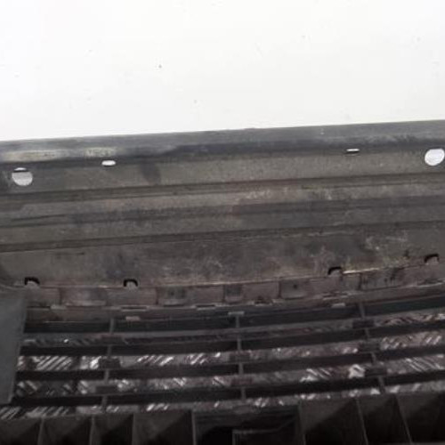 90462786-1a50cede-7ff0-4368-bac8-a3c1933221ab-Piece-90462786-Pare-choc-avant-7701475526-RENAULT-CLIO-2-PHASE-2-12i-16V-00952fdb51b6794a0f9f24dce298f8091104539b22b7e60712839c05b8539db4_m.jpg
