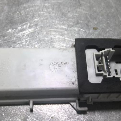90463345-c503762b-b1ae-409c-954b-ce3e88f4e3f8-Piece-90463345-Platine-feu-arriere-gauche-RENAULT-CLIO-2-PHASE-2-12i-16V-7e596097af0d03407afb87a3d86f096aab69e53000e7a95a78facb68583aefa3_m.jpg