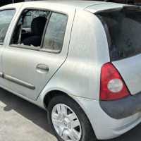 Vehicule-RENAULT-CLIO%25202%2520PHASE%25202-2004-e463998e1e7dd55ff6da2c31a33038518293b7c47490a10c6bdaa577d85289e7_m.jpg