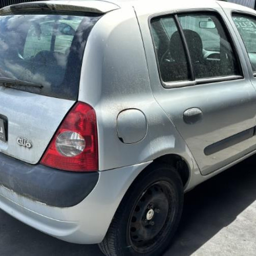 Vehicule-RENAULT-CLIO%25202%2520PHASE%25202-2004-e8b845d54a83e290bf5aa8d6ae297962cfea46a72b24e2e99d6b9af22731ef1a_m.jpg