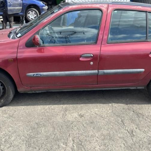 Vehicule-RENAULT-CLIO%25202%2520PHASE%25201-2000-143c199be390e0a0eeae0e1fc81fc14b42c35ba66f5b36edc13694cb14eb5da3_m.jpg